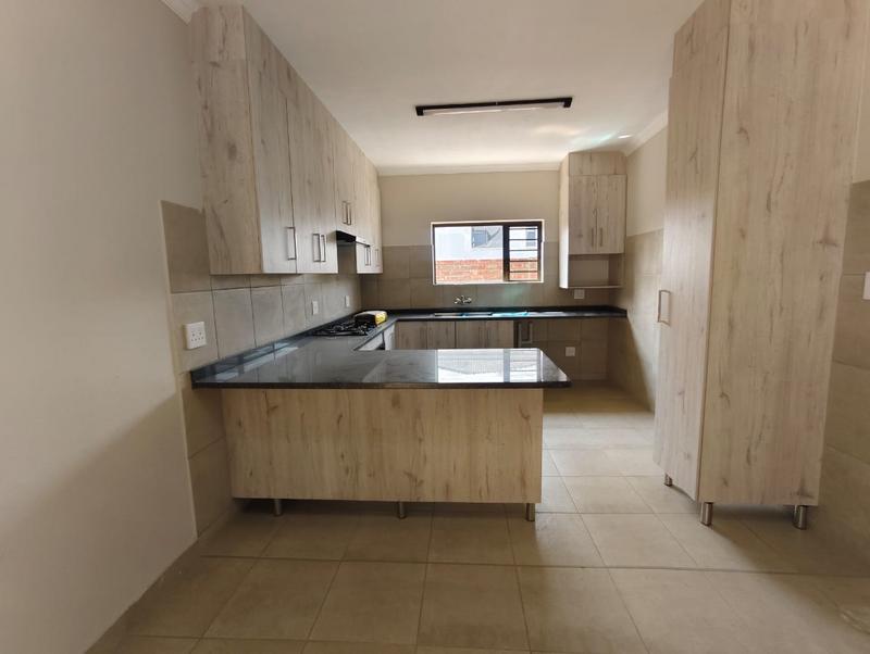 3 Bedroom Property for Sale in Waterval East North West